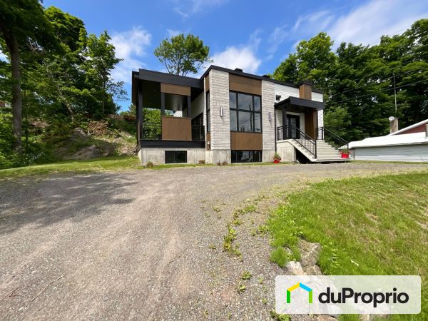1040 Route Marie-Victorin, St-Nicolas for sale