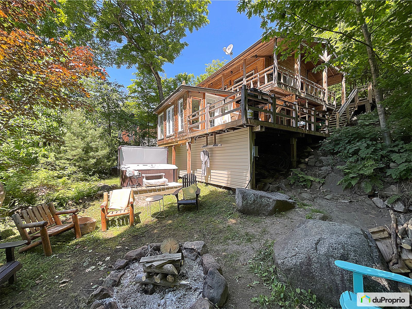 Chalet à vendre StAdolpheD'Howard 3 chambres 1 salle de bain 1076125