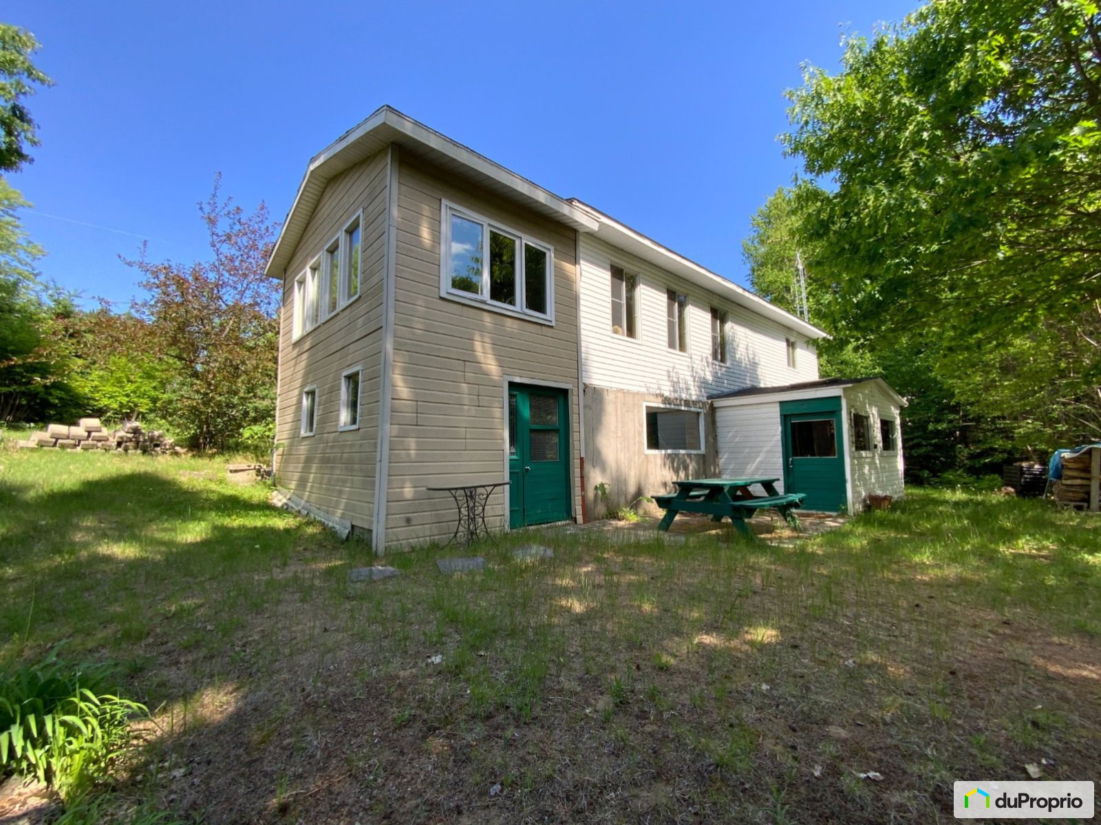 Maison de campagne à vendre SteÉmélieDeL'Énergie 3 chambres 1076278