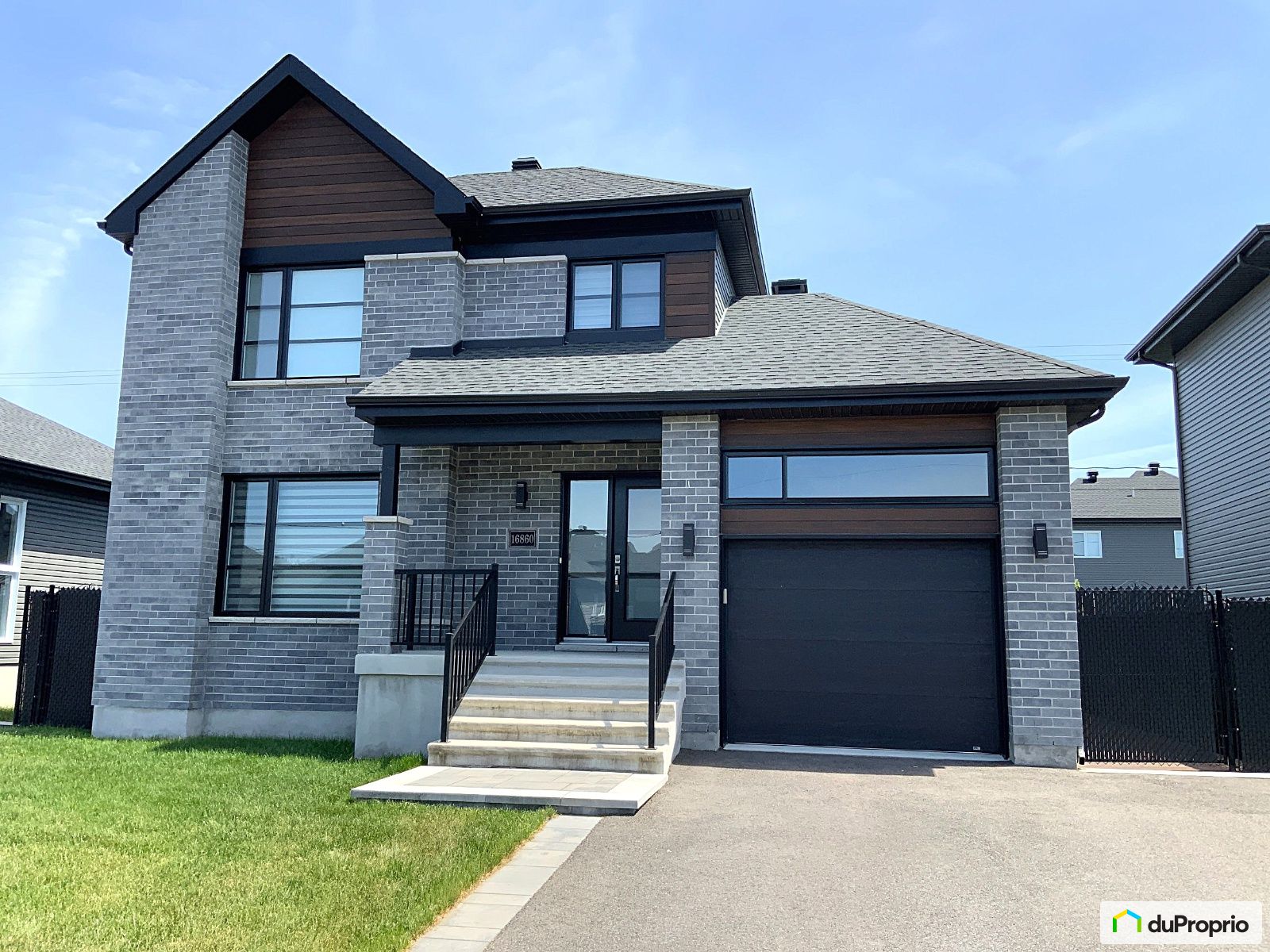 Maison 3 étages à vendre Mirabel (DomaineVert Nord) 2 chambres 1076456