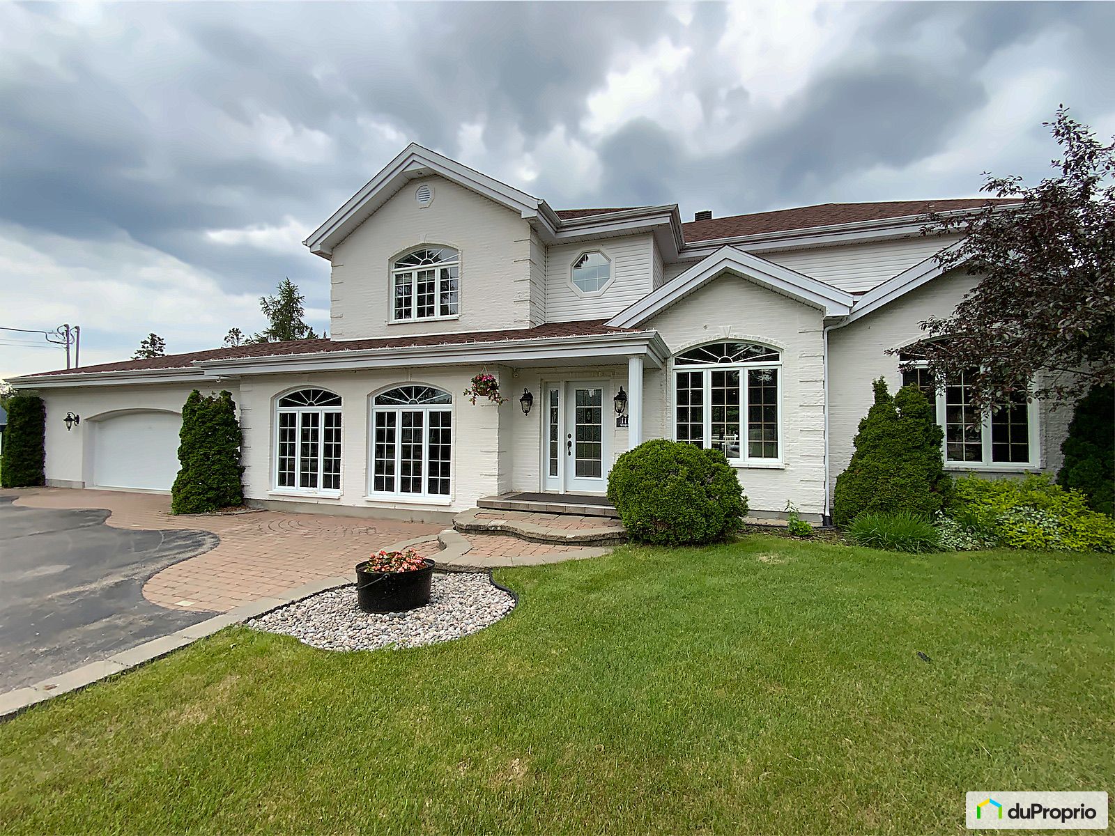 Maison 2 étages à vendre Chicoutimi (Laterrière) 3 chambres 1077036