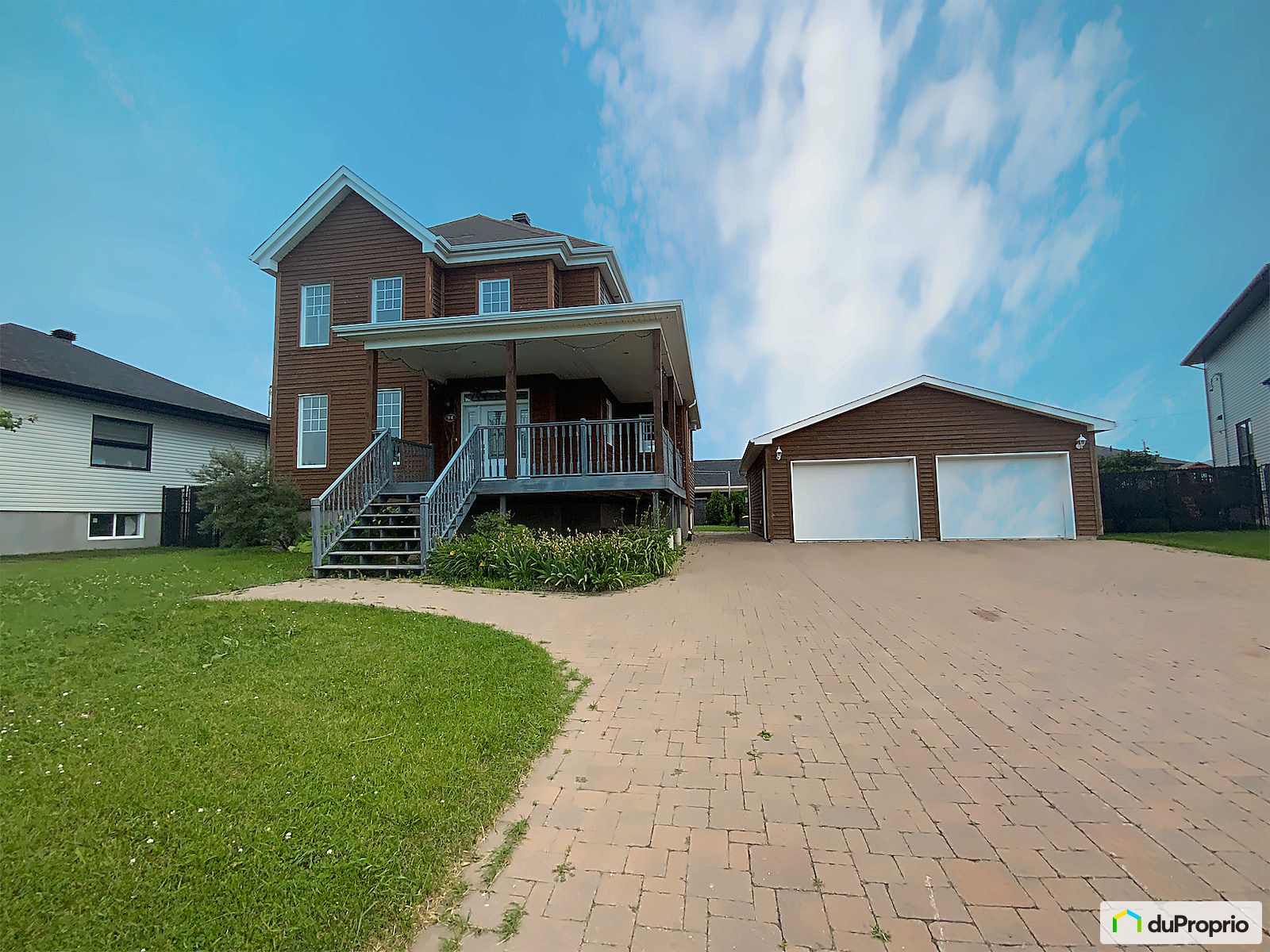 Maison 2 étages à vendre Les Côteaux 4 chambres 2 salles de bain 1077262