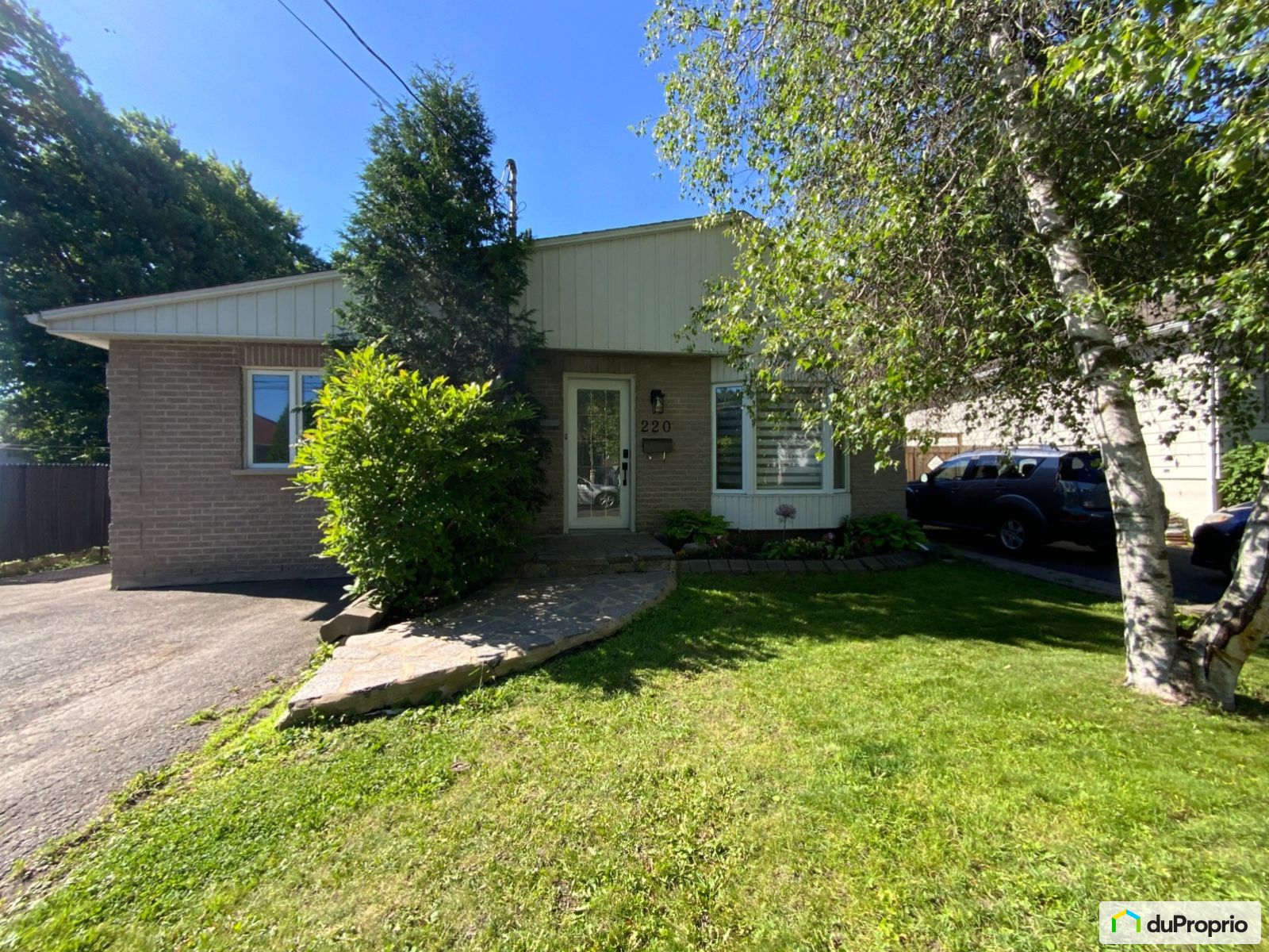 Bungalow for sale Chambly 3 bedrooms 1 bathroom 1077601