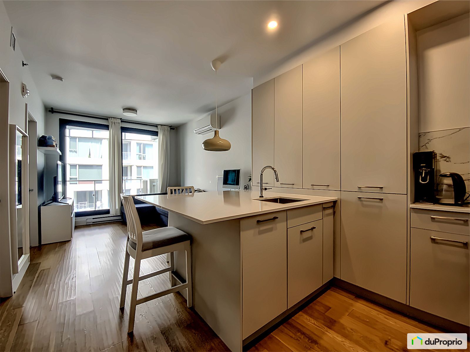 Condo à vendre VilleMarie (CentreVille et VieuxMontréal) 1077624