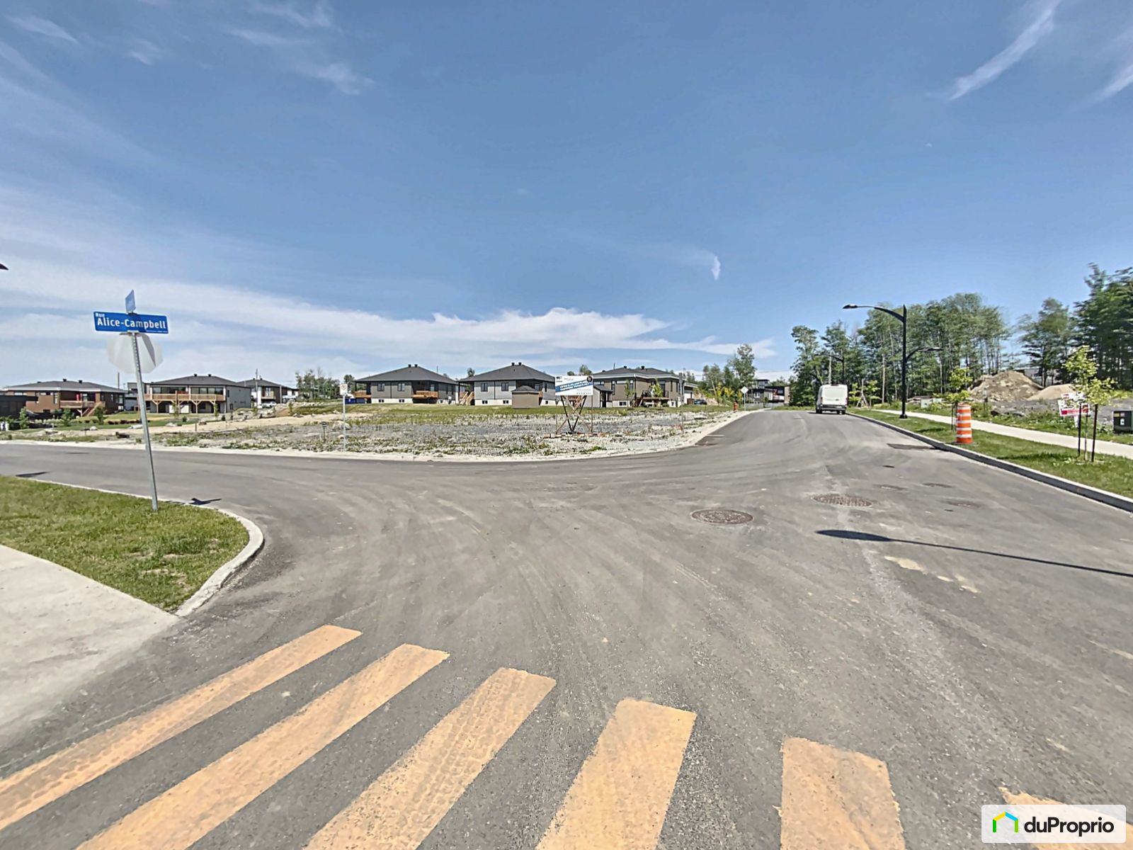 Rue Eva Tanguay — photo 3