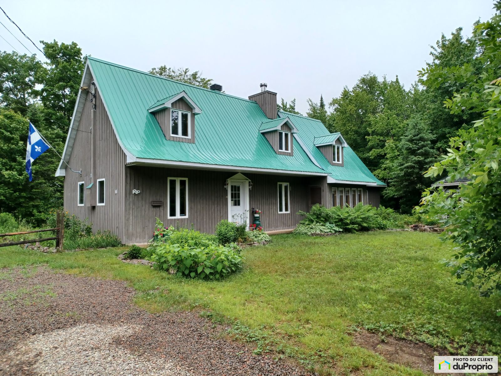 Maison à un étage et demi à vendre StDidace 2 chambres 1 salle de bain
