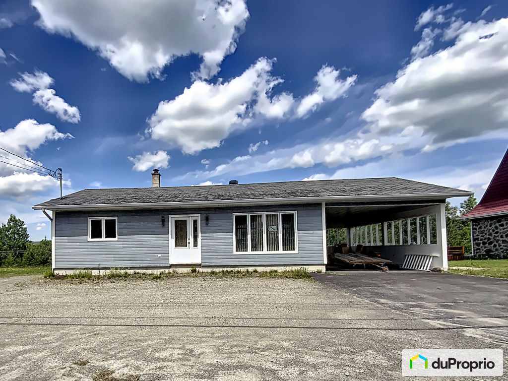 Bungalow à vendre Pohénégamook 3 chambres 1 salle de bain 1077765