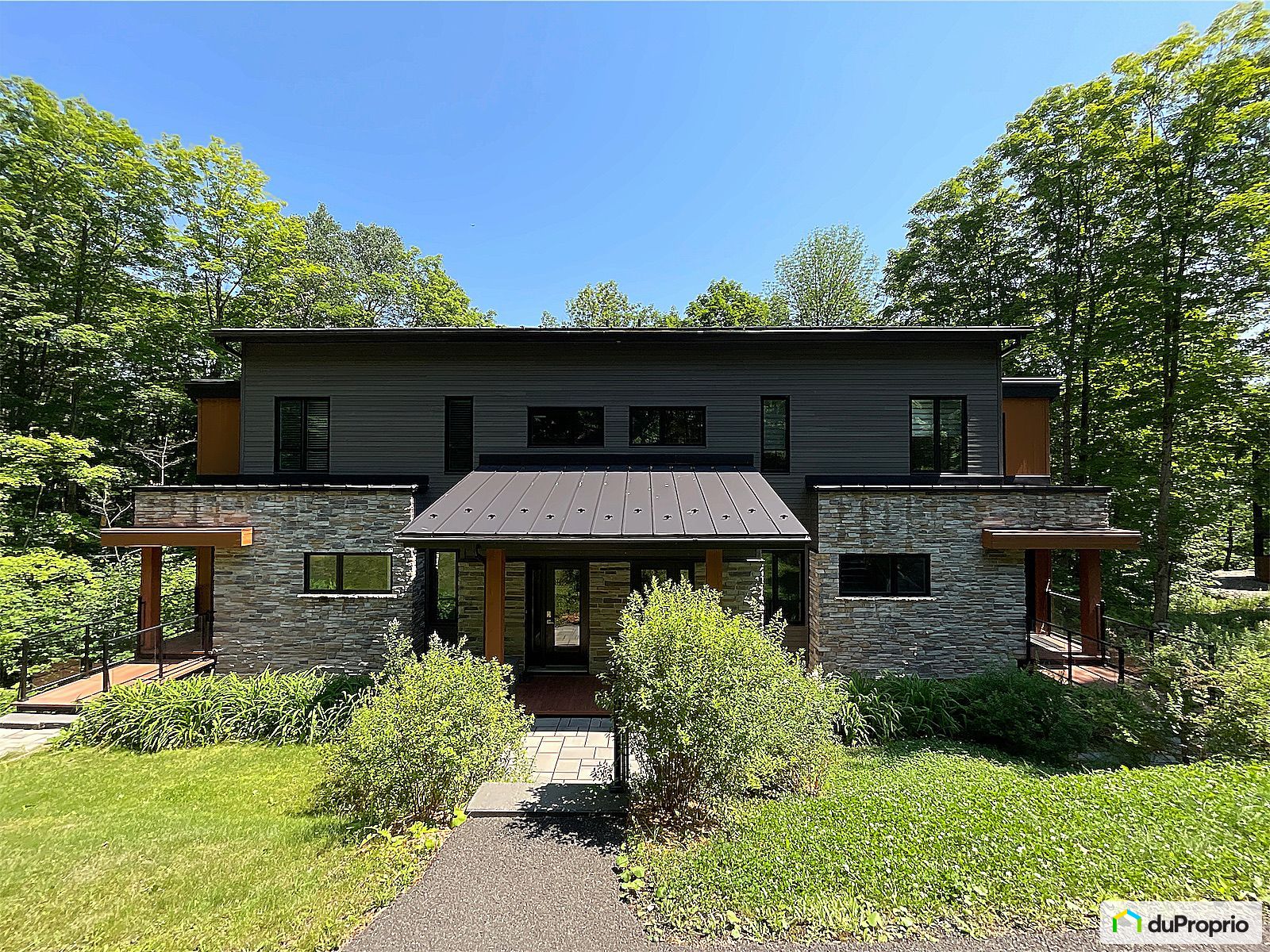 Condo à vendre Bromont 3 chambres 2 salles de bain 1078151