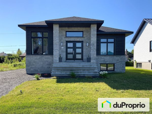 Summer Front - 92 rue Maryse-Beaumont, Drummondville (St-Nicéphore) for sale