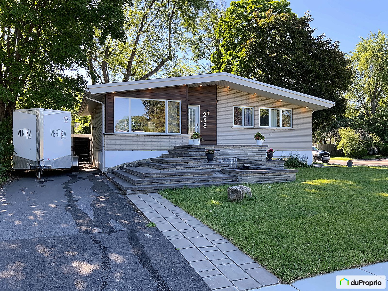 Bungalow for sale Boucherville 4 bedrooms 2 bathrooms 1078755