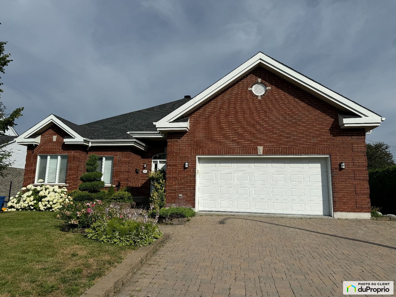 Bungalow for sale Boucherville 6 bedrooms 2 bathrooms 1059720