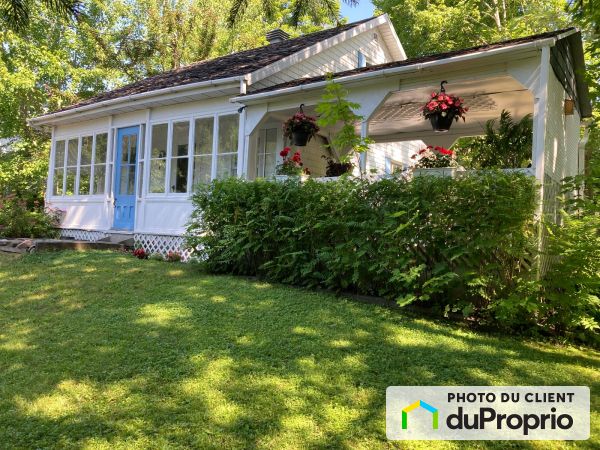 Summer Front - 7273 rue des Loutres, Charlesbourg for sale
