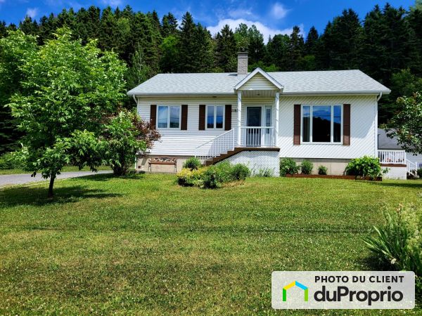 1181 route 195, Matane for sale