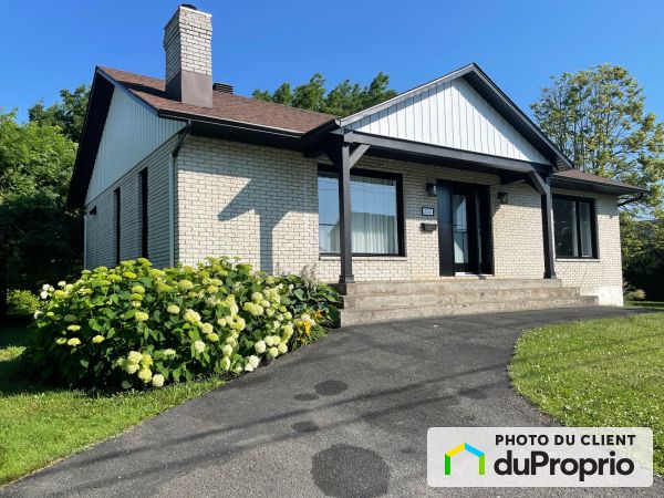 2340, rue Saint-Laurent, Drummondville (Drummondville) à vendre