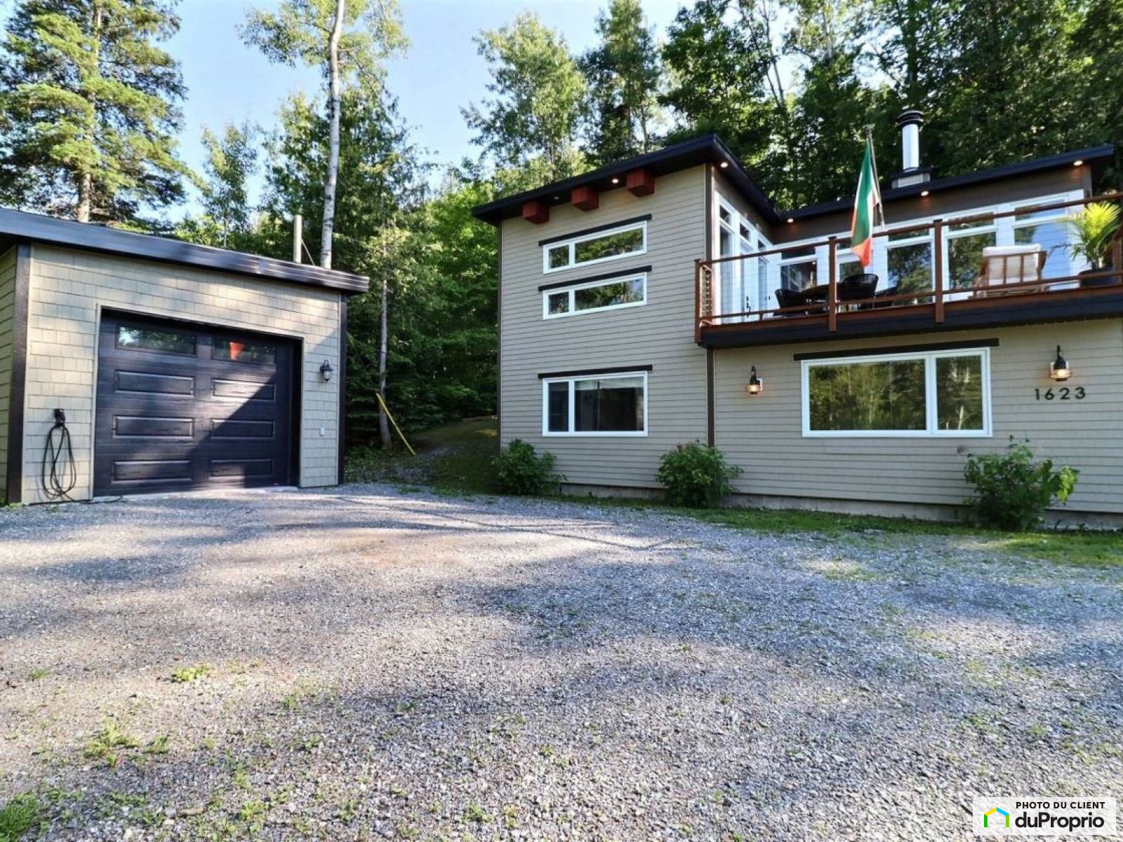 Maison 2 étages à vendre Pohénégamook 3 chambres 1 salle de bain 1072926