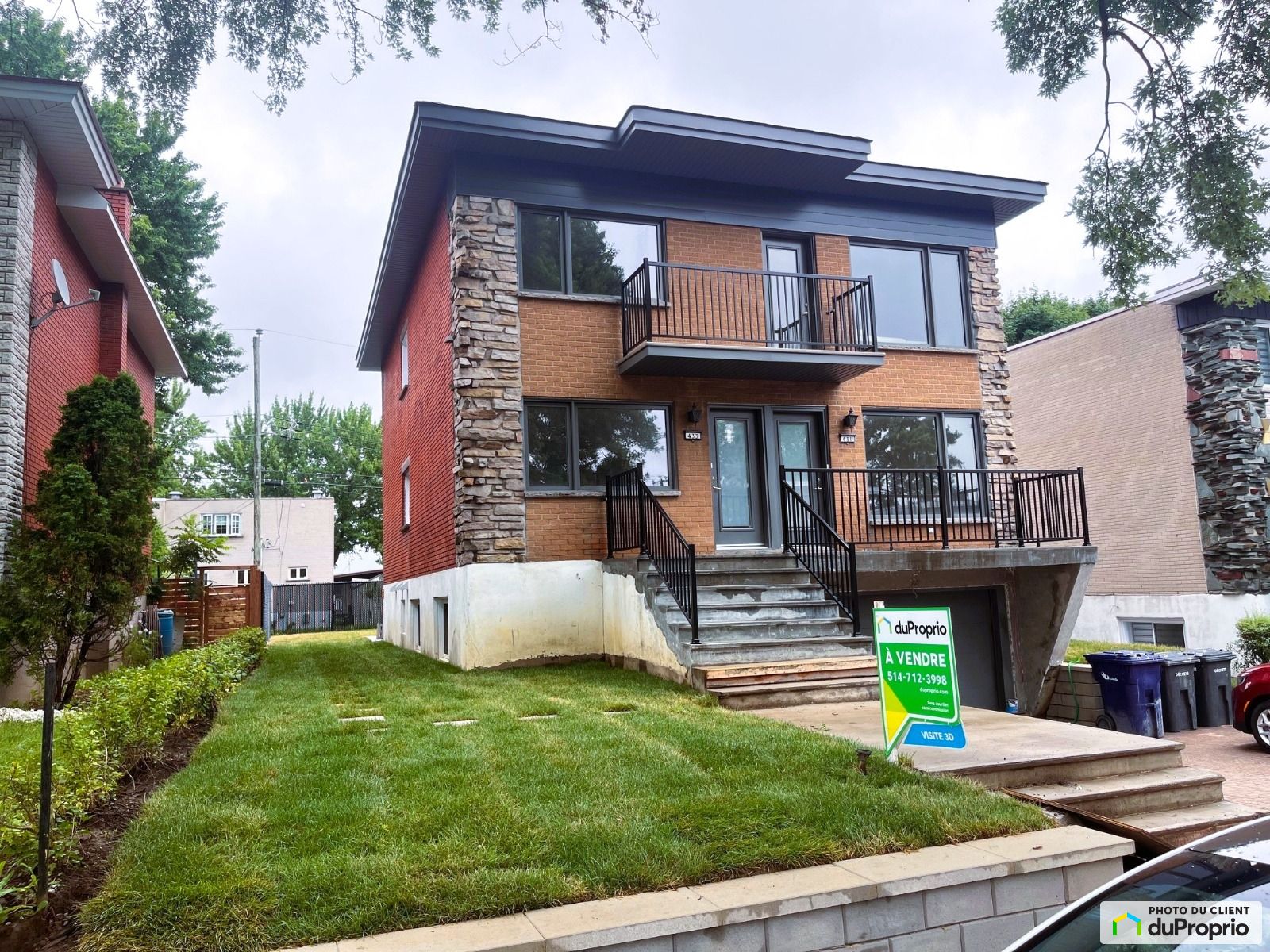 Triplex à vendre LavaldesRapides 8 chambres 3 salles de bain 1077403