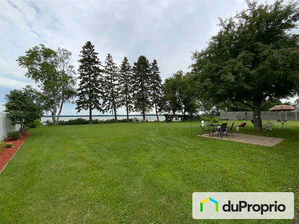 Vue sur le fleuve - 3578, rue Notre-Dame Est, Trois-Rivières (Ste-Marthe-Du-Cap) à vendre