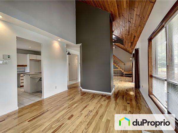 69 rue de la Châtelaine, St-Sauveur for sale