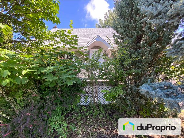 Summer Front - 176 rue Sainte-Marie, Gatineau (Hull) for sale