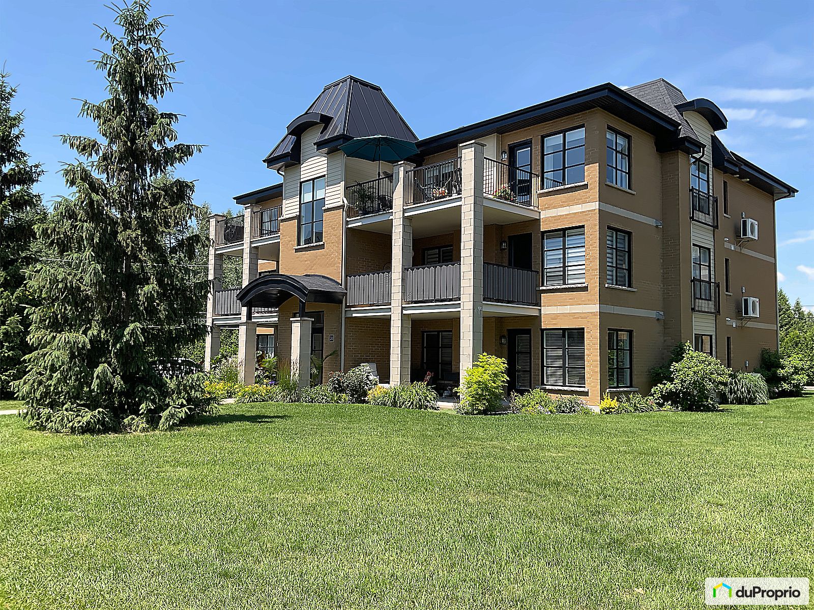 Condo à vendre Blainville 2 chambres 1 salle de bain 1078748