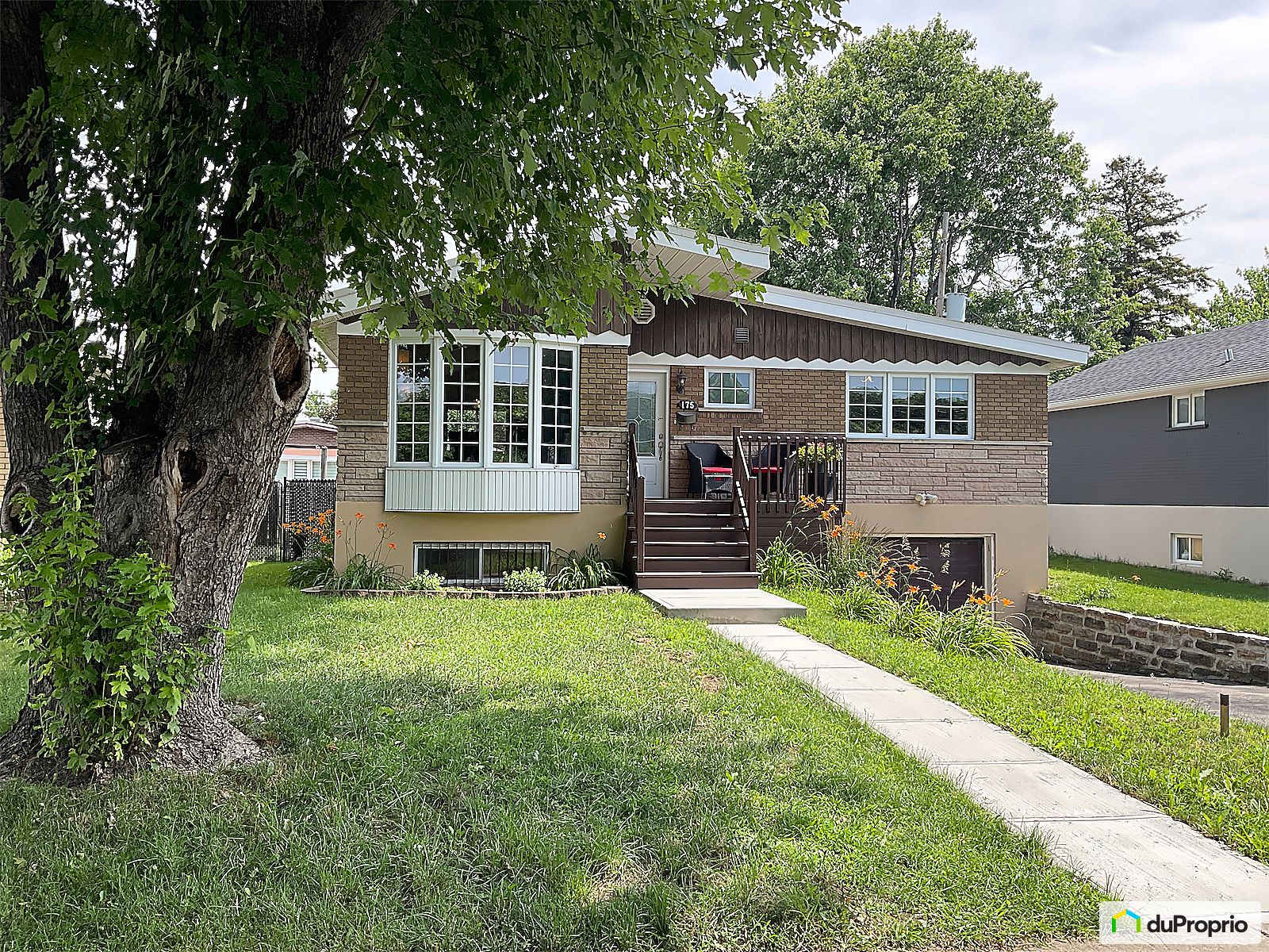 Bungalow for sale LavaldesRapides 3 bedrooms 2 bathrooms 1078926