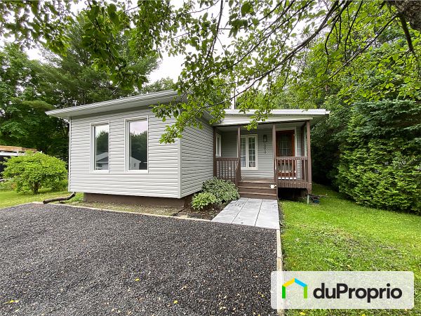698 rue Roberge, Pintendre for sale