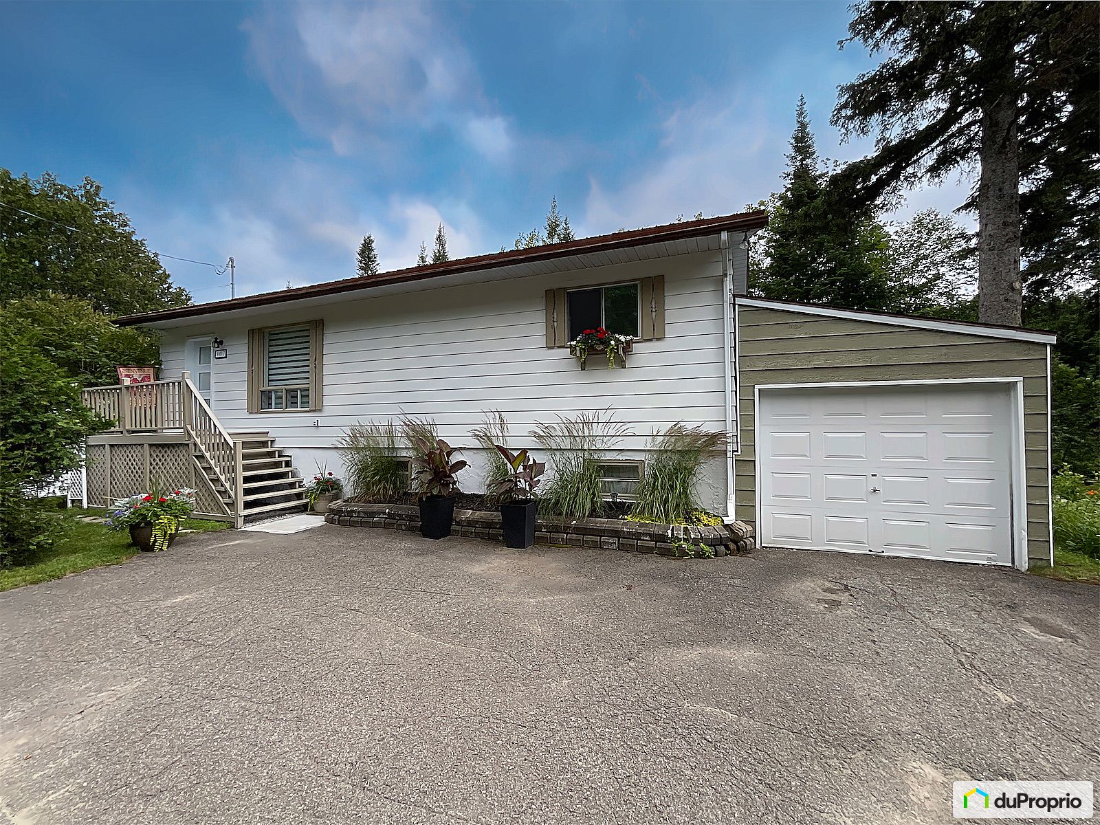 Bungalow à vendre StAdolpheD'Howard 2 chambres 1 salle de bain 1079040