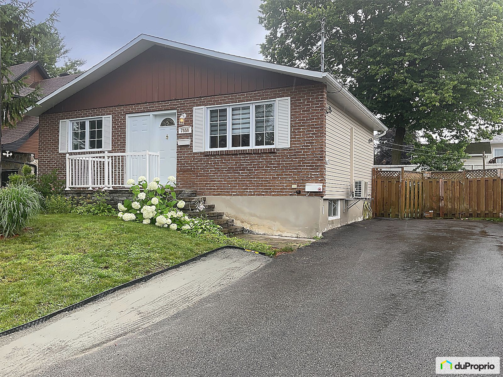 Bungalow à vendre LavalOuest 4 chambres 2 salles de bain 1079288