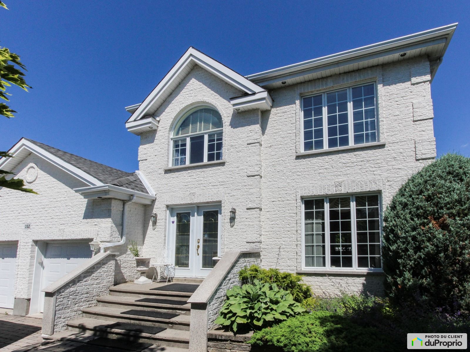 Maison 2 étages à vendre / SainteGeneviève 5 chambres