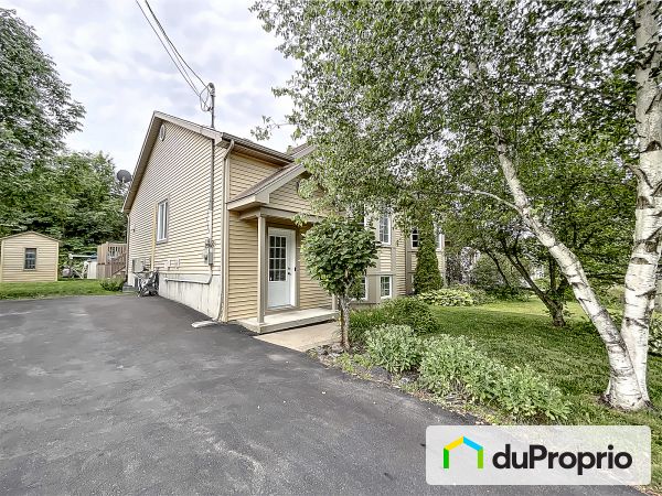 Front Yard - 2652 rue Parrot, Sherbrooke (Fleurimont) for sale