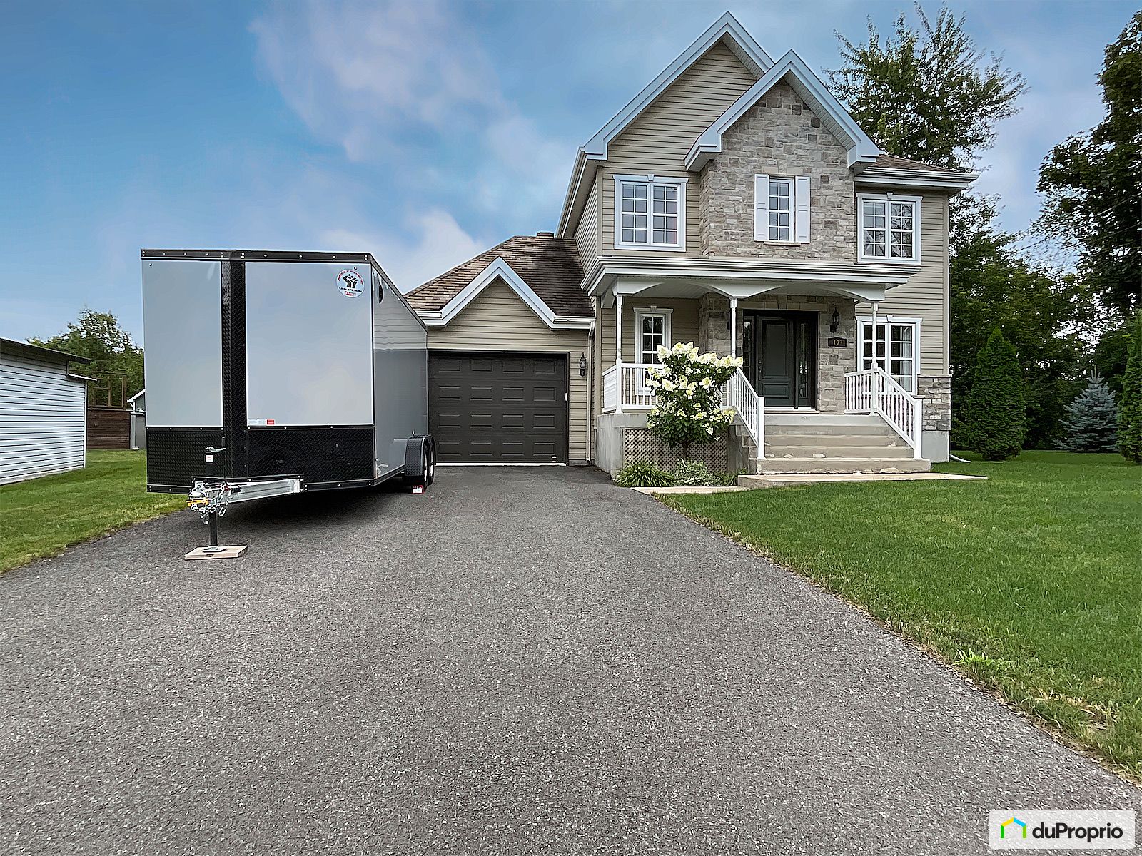 Maison 2 étages à vendre Napierville 3 chambres 1 salle de bain 1080348