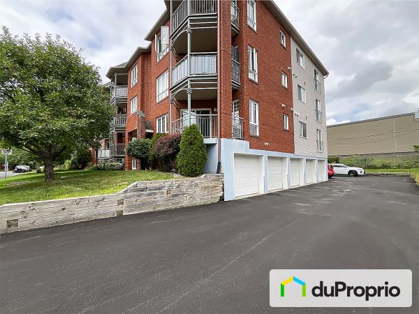 Côté est - 102-192, rue Parent, Longueuil (Greenfield Park) à vendre