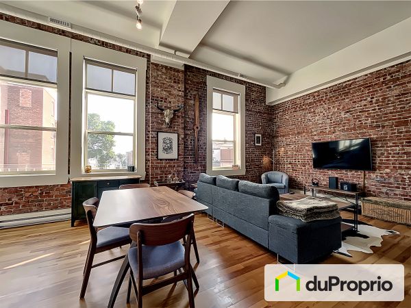 Dining Room / Living Room - 205-232 rue Principale, Granby for sale