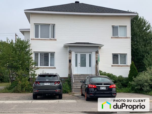 Summer Front - 790-792-794, avenue Cartier, Sept-Iles for sale