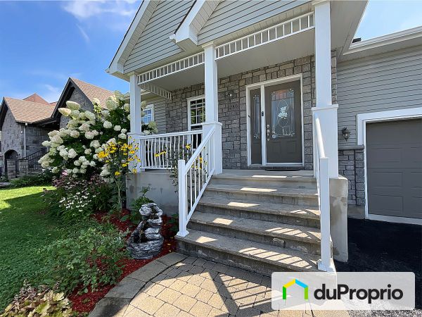 Balcon avant - 280, rue des Méandres, Terrebonne (Lachenaie) à vendre