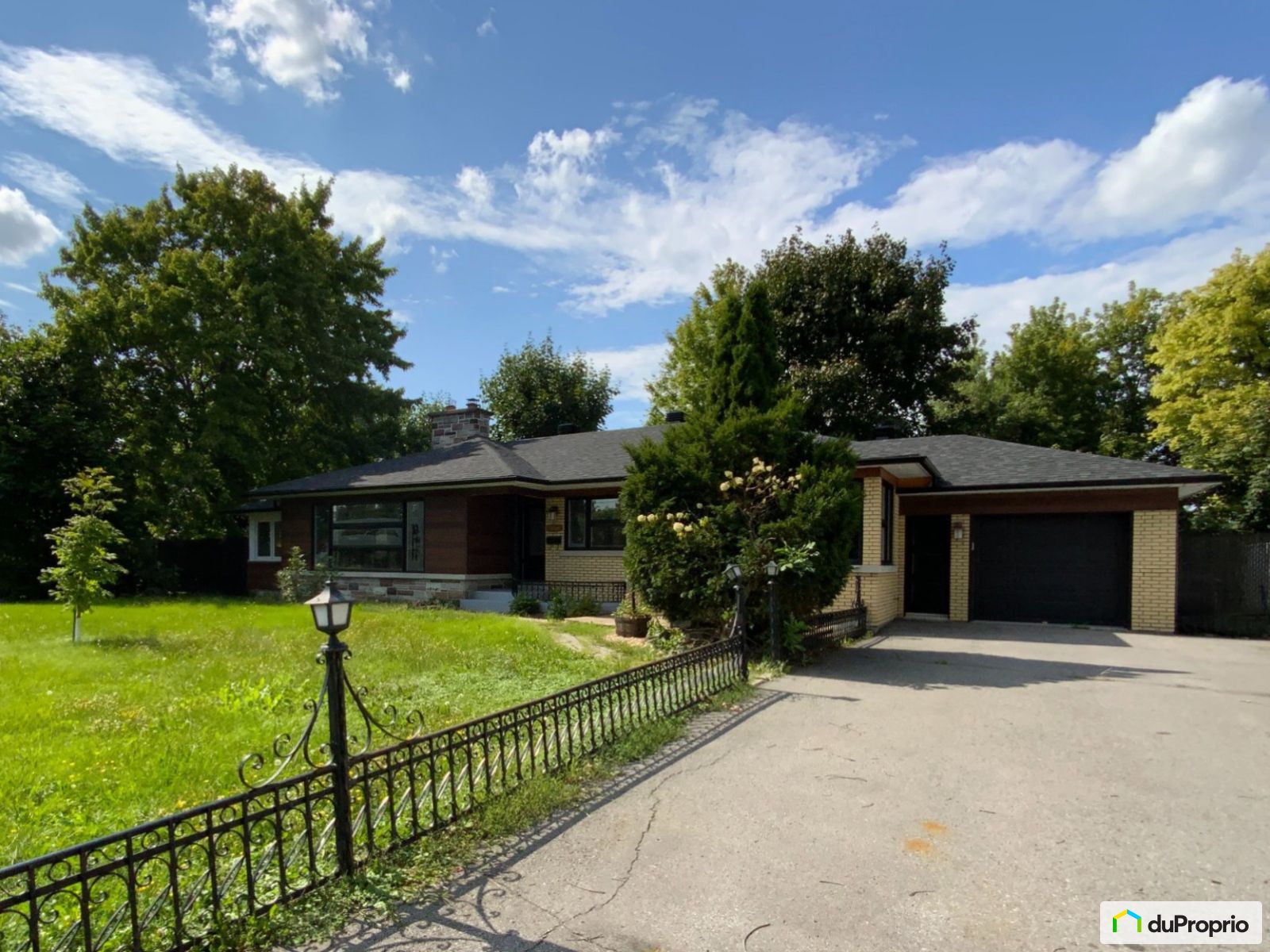 118 Boulevard Cartier — photo 1
