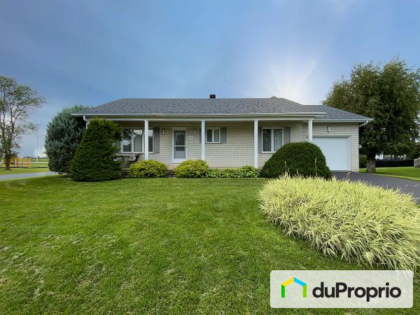 Summer Front - 125 rue Guillemette, Yamaska for sale