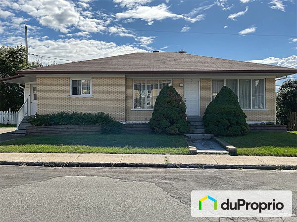 90 rue Augustin-Carrier, Lévis for sale