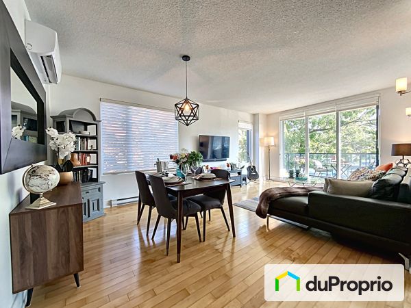 Dining Room / Living Room - 301-375 boulevard Décarie, Saint-Laurent for sale