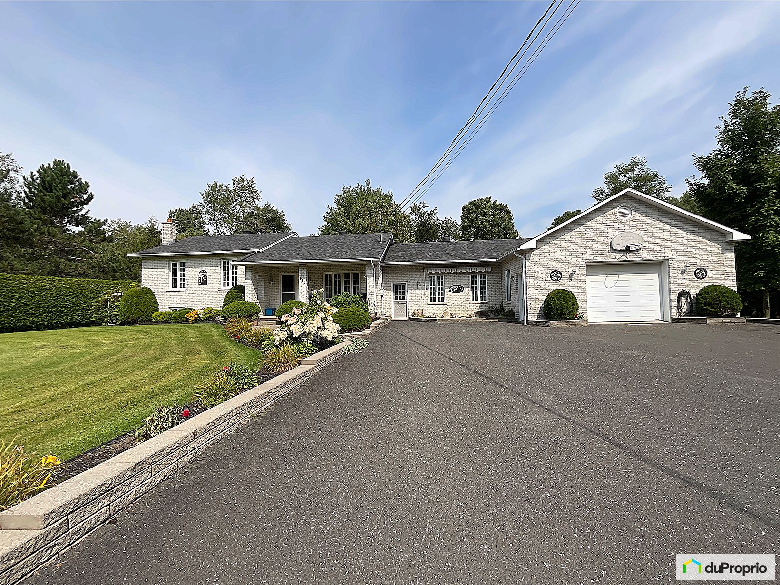 265 Rue Poulin — photo 1