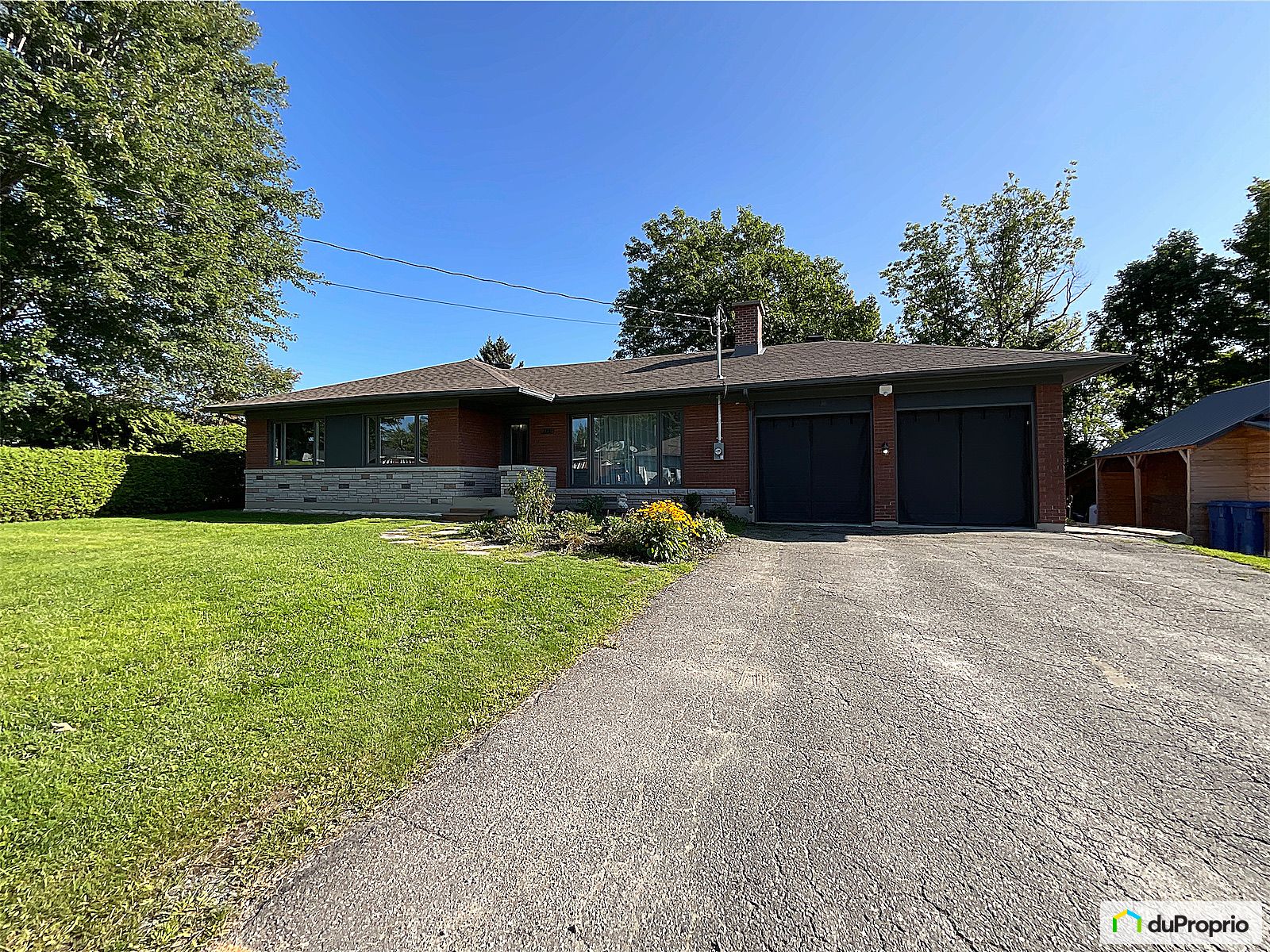 Bungalow for sale East Angus 5 bedrooms 2 bathrooms 1083256