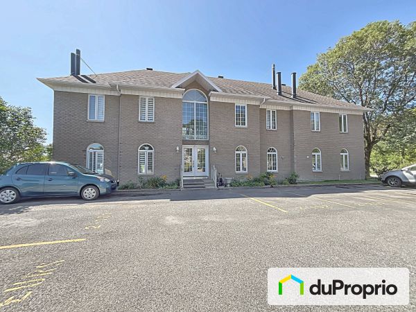 102-1200, rue de la Montagne-Des-Roches, Charlesbourg à vendre