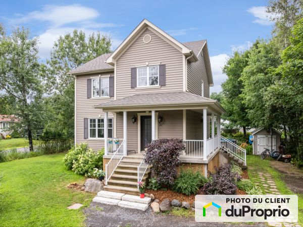 22, rue de Mégantic, Bromont à vendre