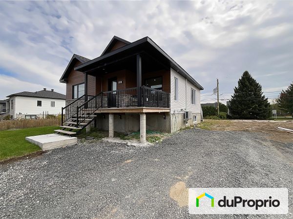 Vue côté - 110, rue Maryse-Beaumont, Drummondville (St-Nicéphore) à vendre