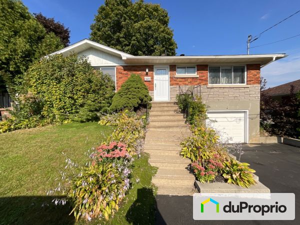 223, avenue Desmarteau, Laval-des-Rapides à vendre