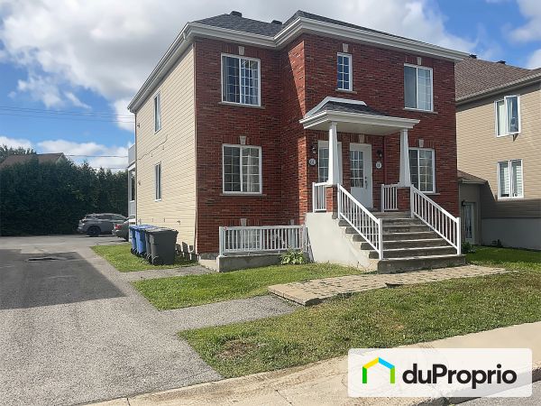 850A-850B-850C, boulevard le Bourg-Neuf, Repentigny (Le Gardeur) à vendre