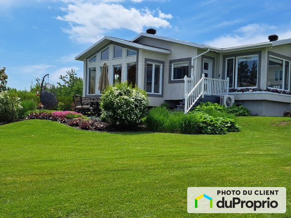 3267 chemin des Coudriers, L&#39;Isle-aux-Coudres for sale