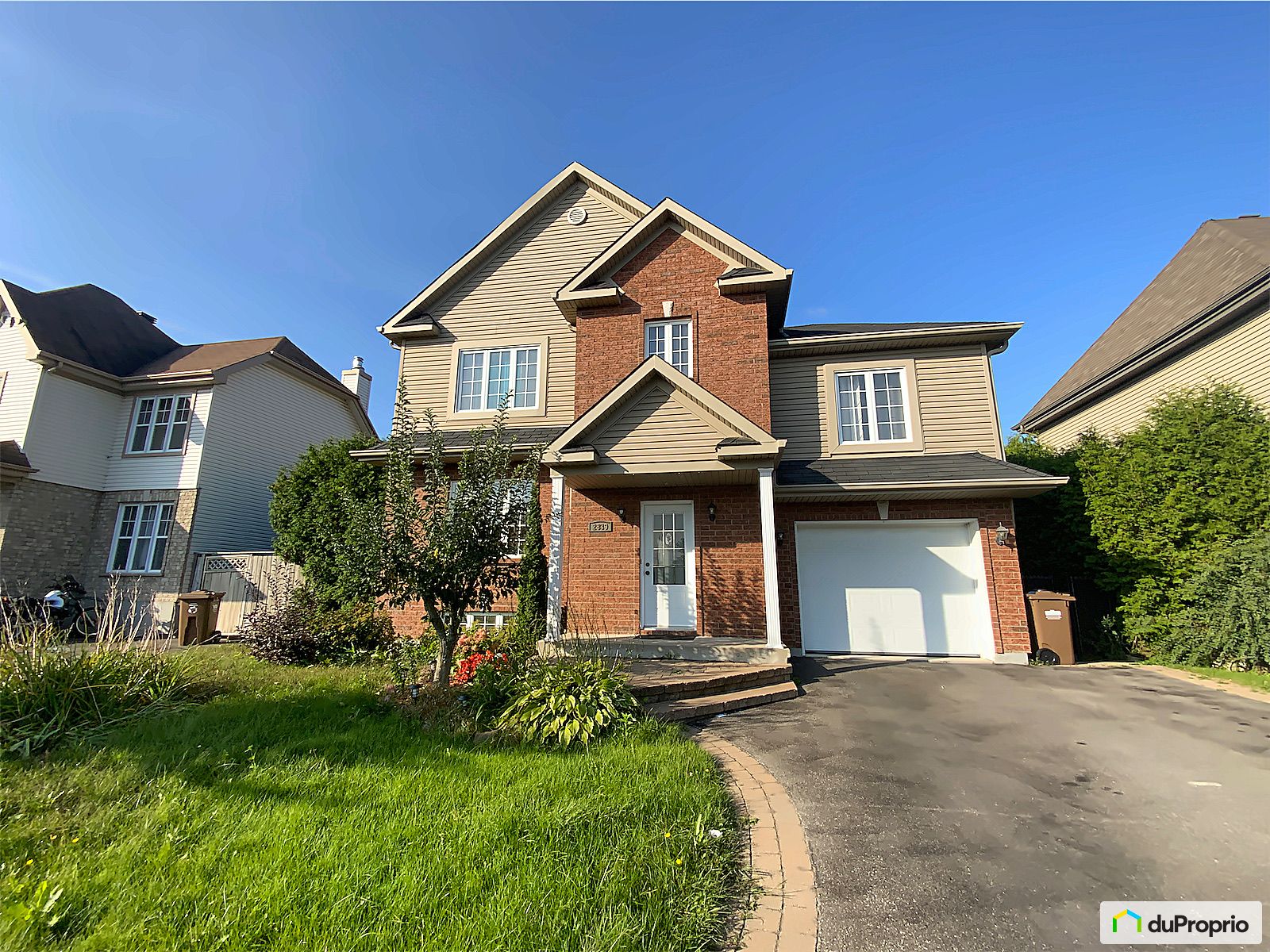 Maison 2 étages à vendre VaudreuilDorion 4 chambres 1083986