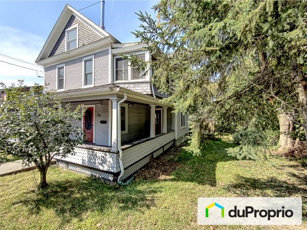 239, rue Denison Ouest, Granby à vendre