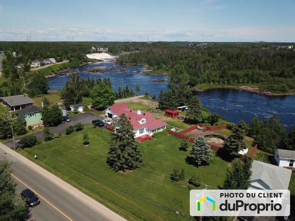 5 avenue Parent, Port-Cartier for sale